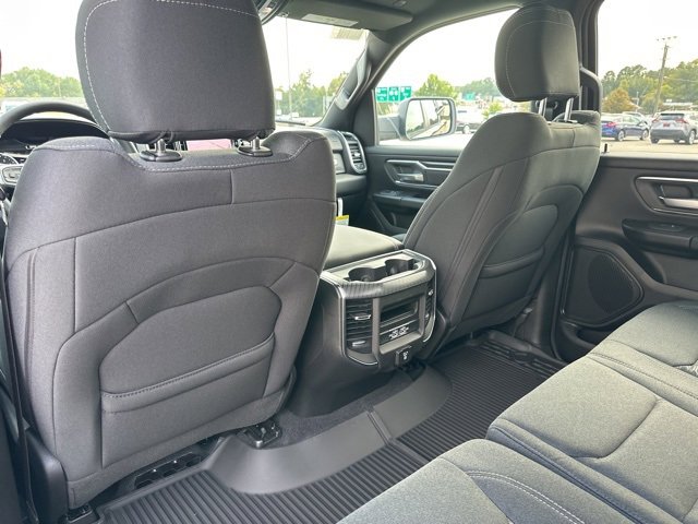 New 2026 RAM 1500 4x4 Crew Cab image 33