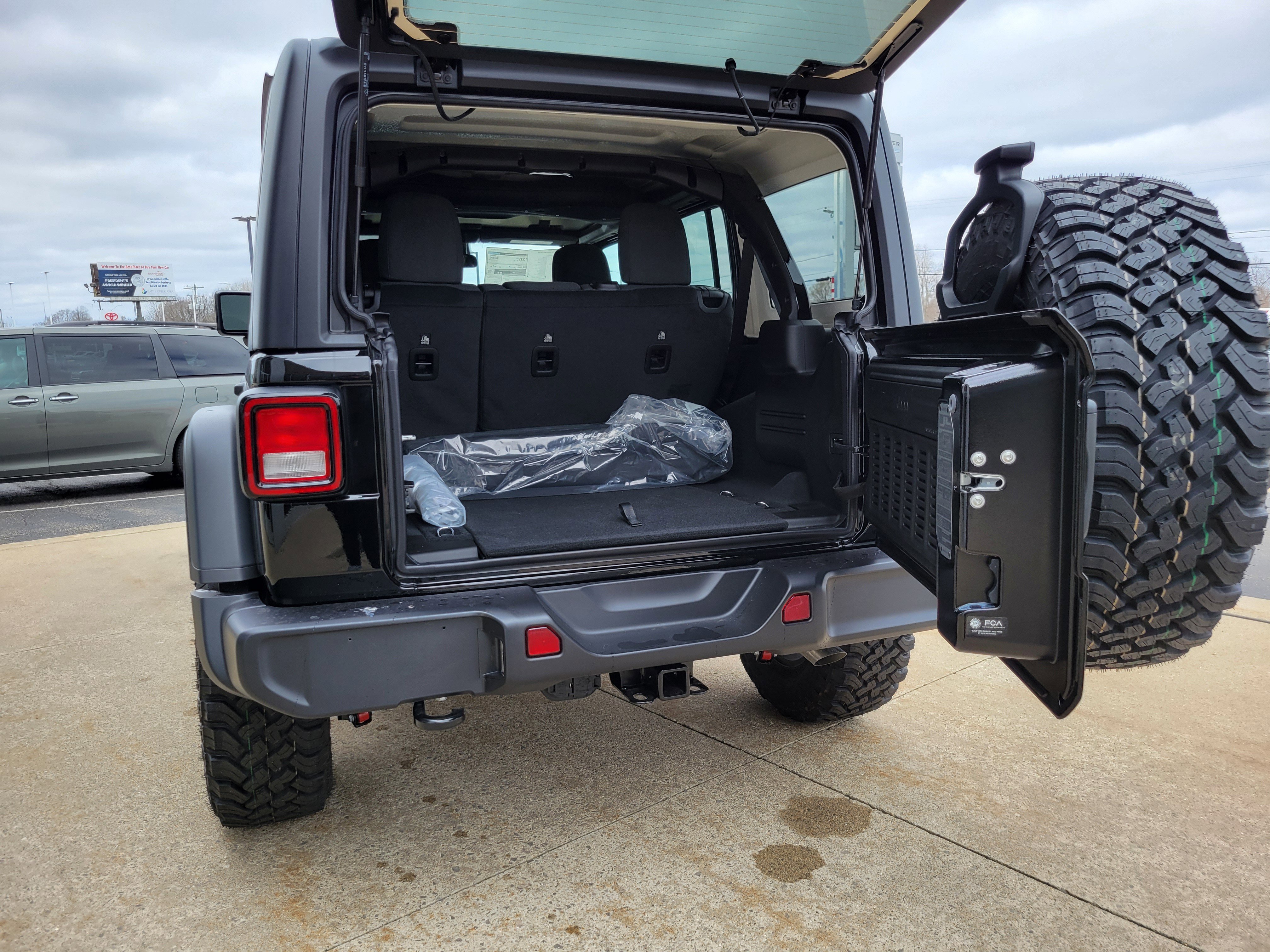 New 2026 Jeep Wrangler Unlimited Sport image 20