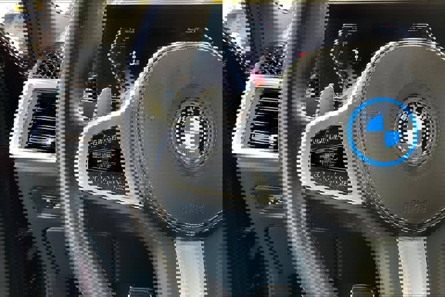 Used 2024 BMW X5 xDrive50e w/ M Sport Package image 21