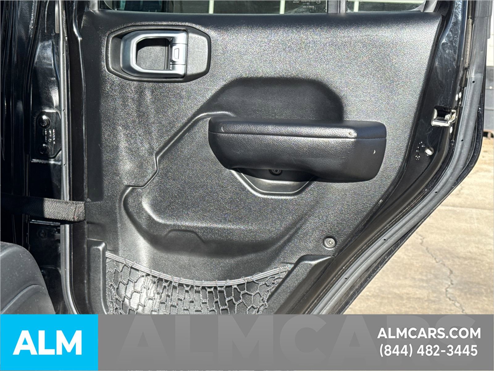 Used 2018 Jeep Wrangler Unlimited Rubicon image 18