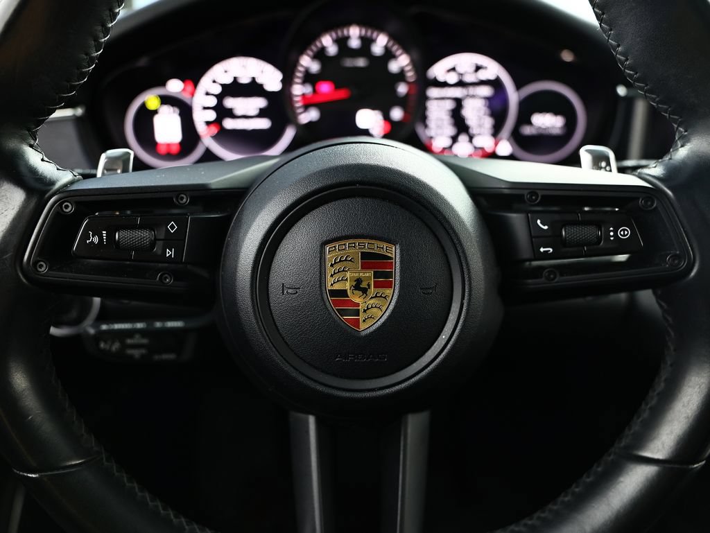 Used 2022 Porsche Panamera image 33
