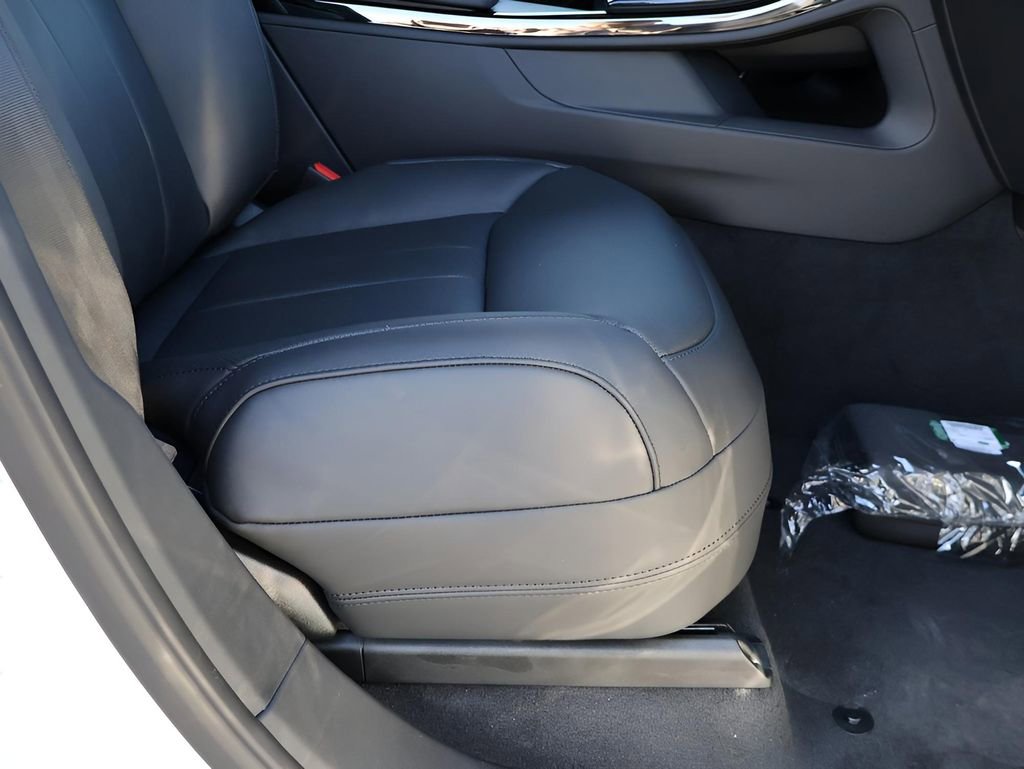 New 2026 Land Rover Range Rover Sport Dynamic SE image 11