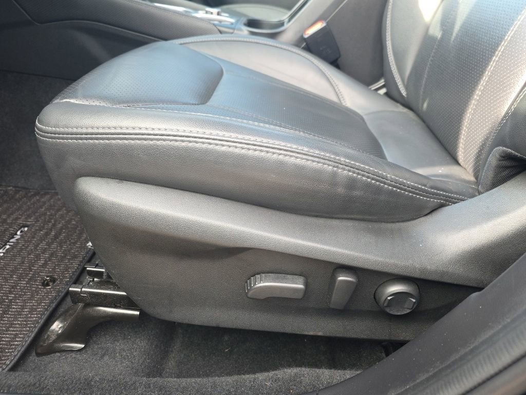 Used 2024 Subaru Forester Touring w/ Convenience Package image 12