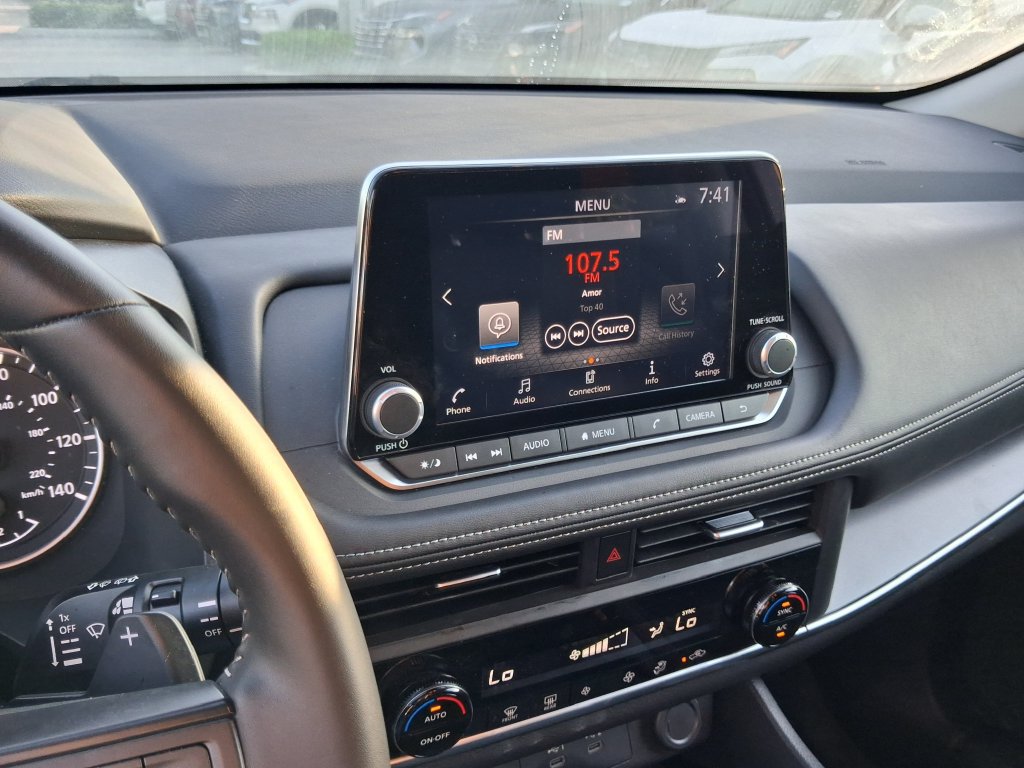 Certified 2026 Nissan Rogue SV FWD image 24