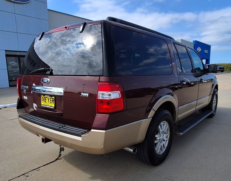 Used 2011 Ford Expedition EL XLT w/ 203A Rapid Spec Order Code AWD/4WD image 8