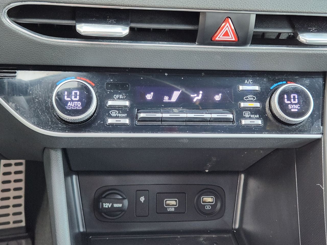 Used 2023 Hyundai Sonata SEL Plus w/ Preferred Accessory Package FWD image 18
