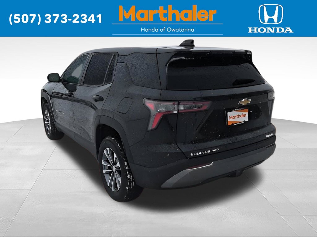 Used 2025 Chevrolet Equinox LT AWD/4WD image 3