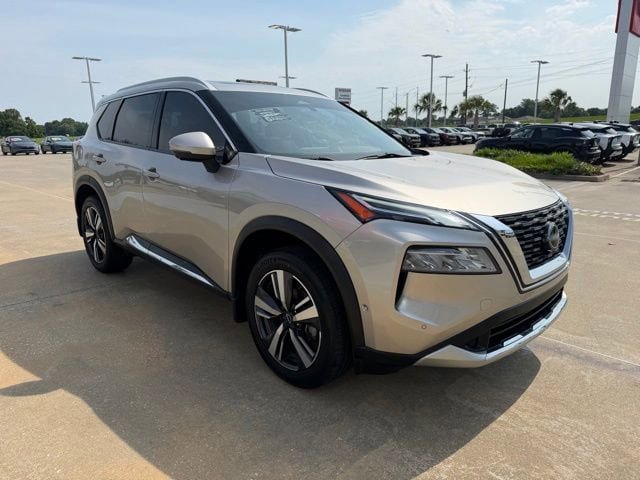 Used 2023 Nissan Rogue Platinum w/ Platinum Premium Package FWD image 7