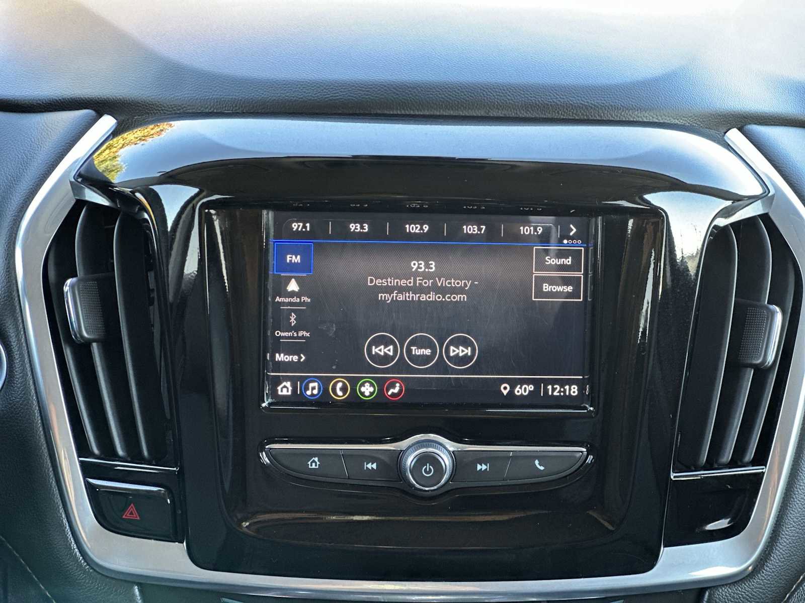 Used 2021 Chevrolet Traverse LS image 12