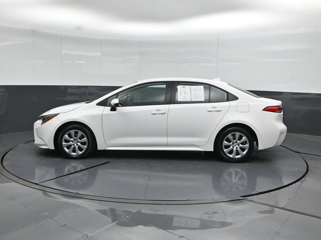 Used 2023 Toyota Corolla LE FWD image 7