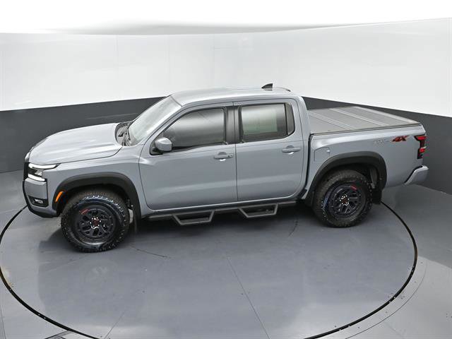Used 2025 Nissan Frontier PRO-4X image 42