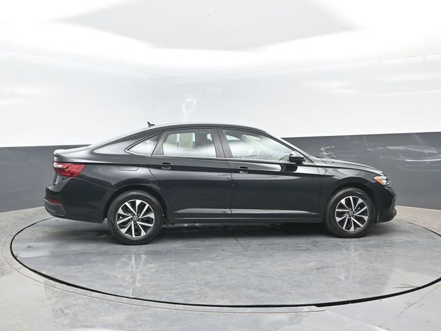 Used 2024 Volkswagen Jetta S FWD image 3