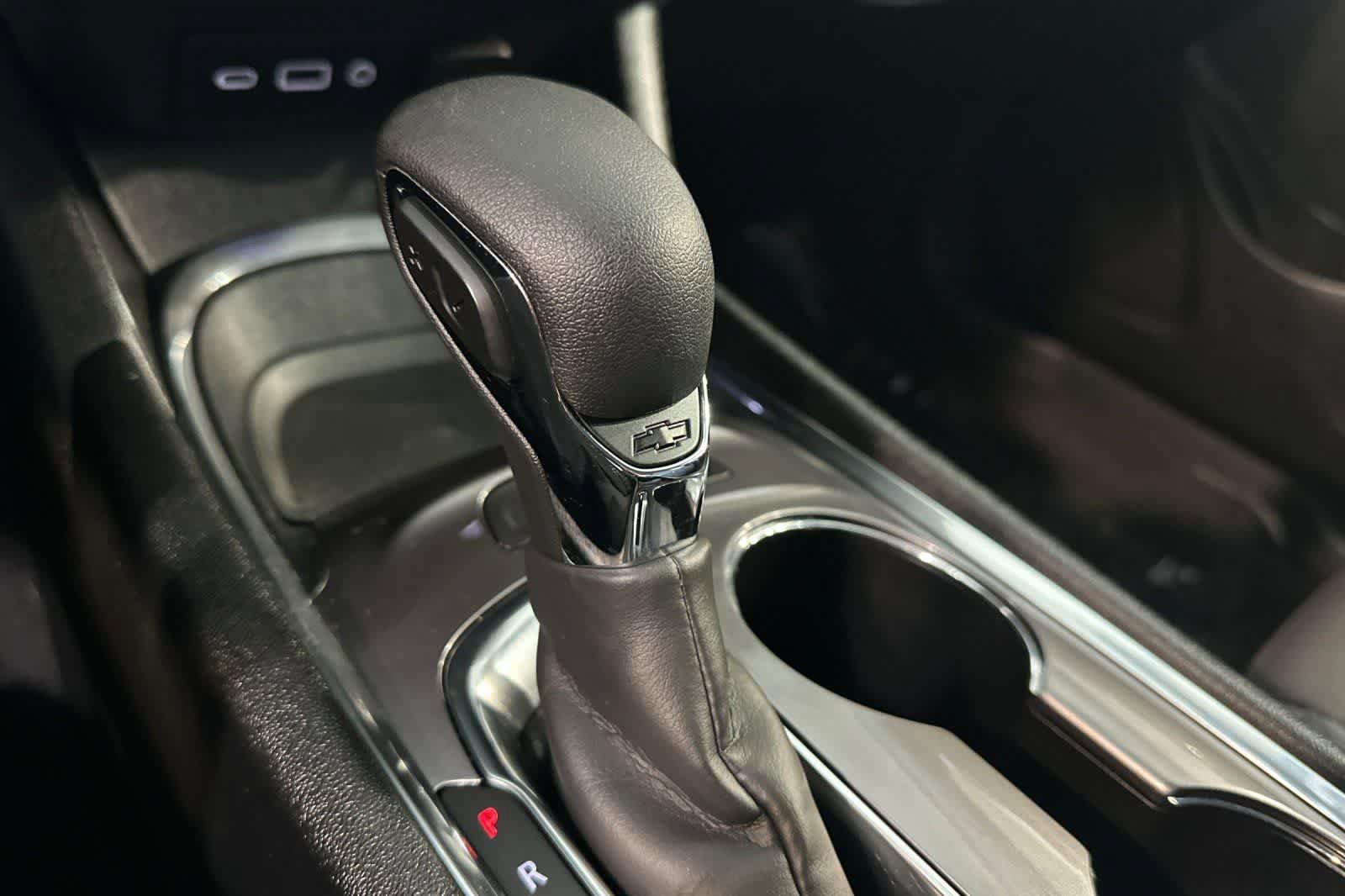 Used 2022 Chevrolet Malibu LT FWD image 24