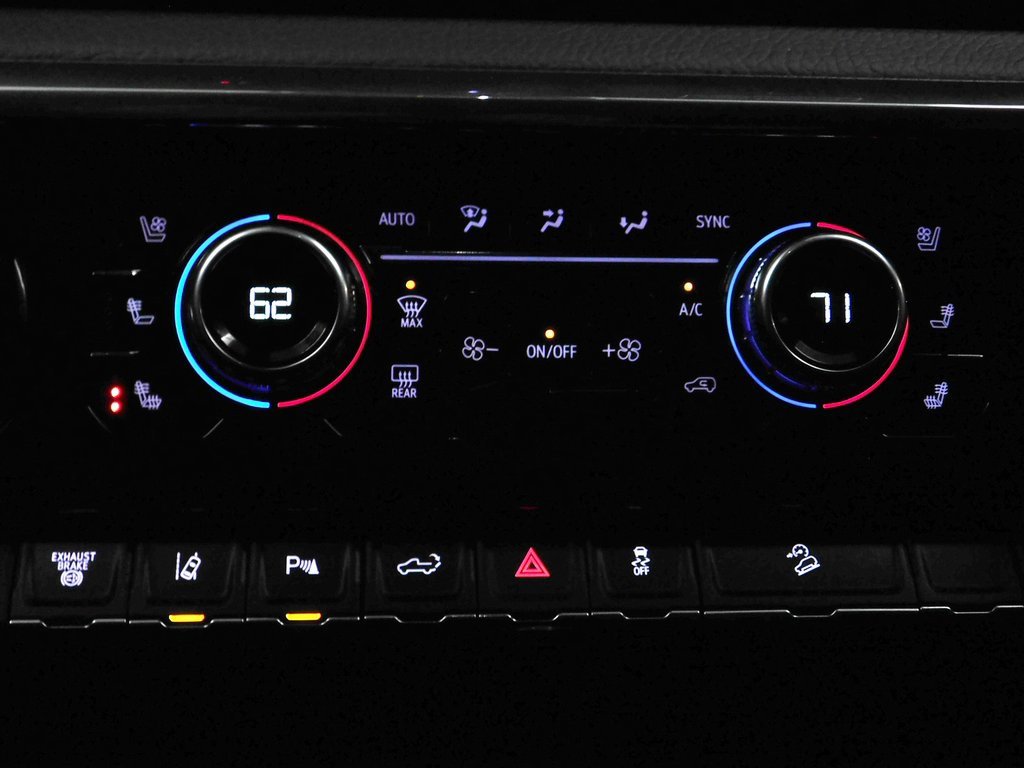 Used 2024 GMC Sierra 2500 Denali w/ Denali Reserve Package image 51