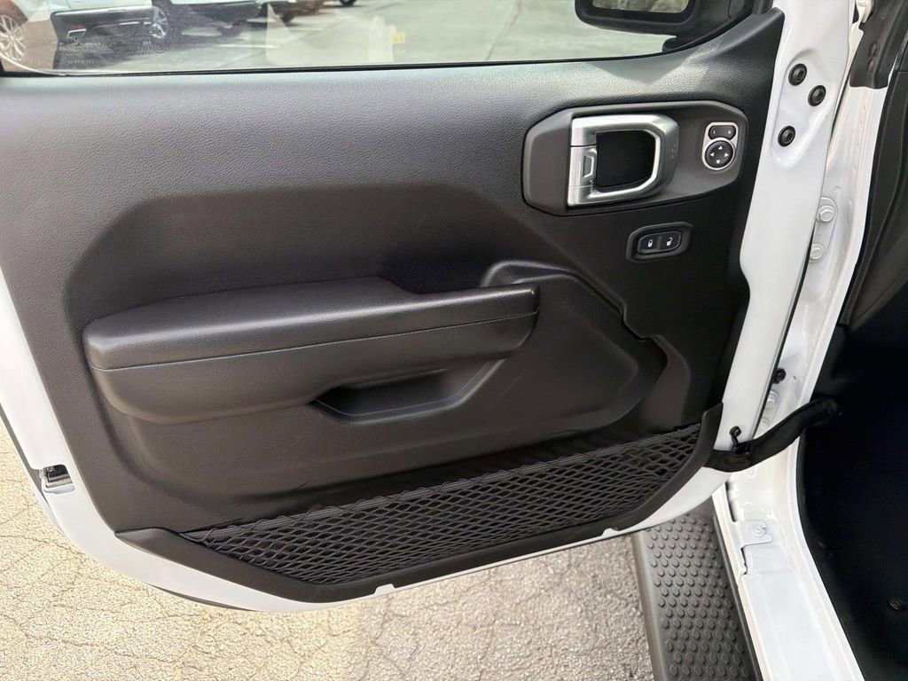 Used 2021 Jeep Wrangler Sport S image 14