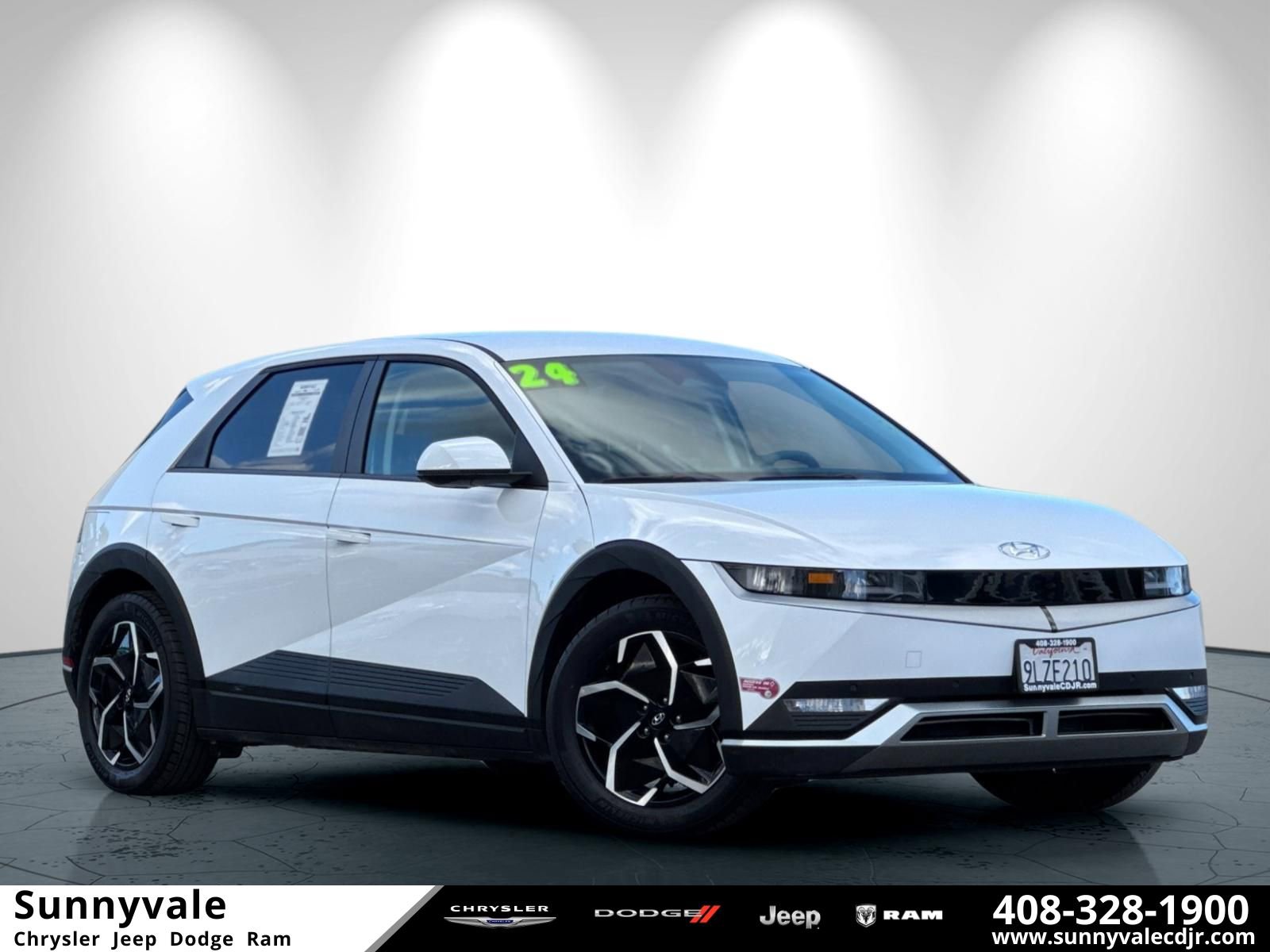 Used 2024 Hyundai Ioniq 5 SEL RWD image 1