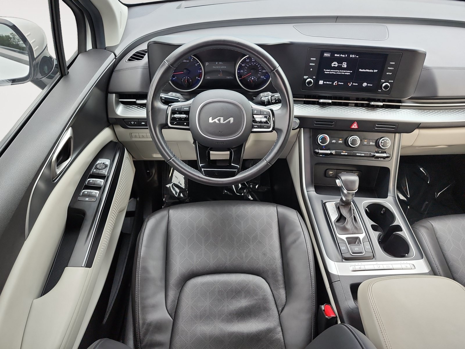 Used 2024 Kia Carnival LX FWD image 10