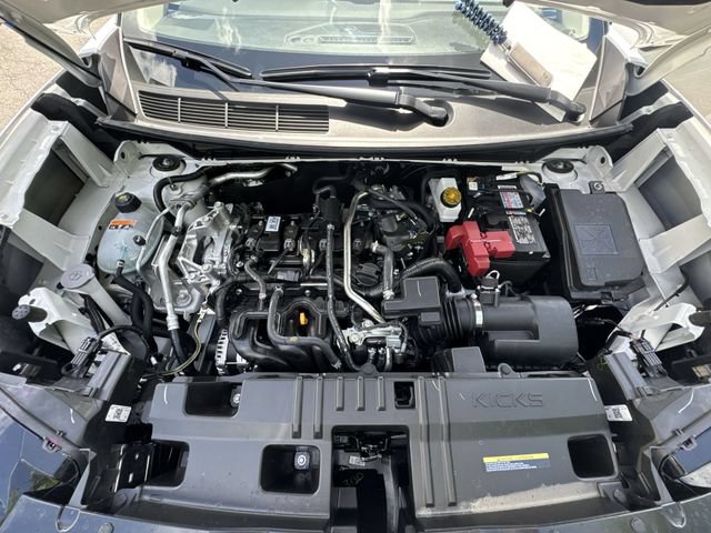 New 2026 Nissan Kicks SR FWD image 28