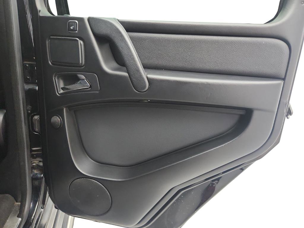 Used 2015 Mercedes-Benz G 550 image 31
