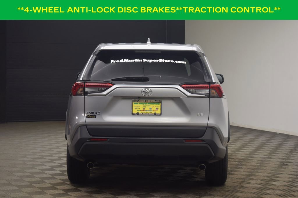 Used 2024 Toyota RAV4 LE image 9