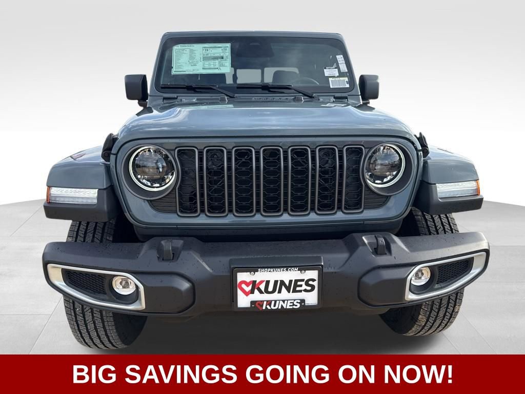 New 2026 Jeep Gladiator Sport AWD/4WD image 10