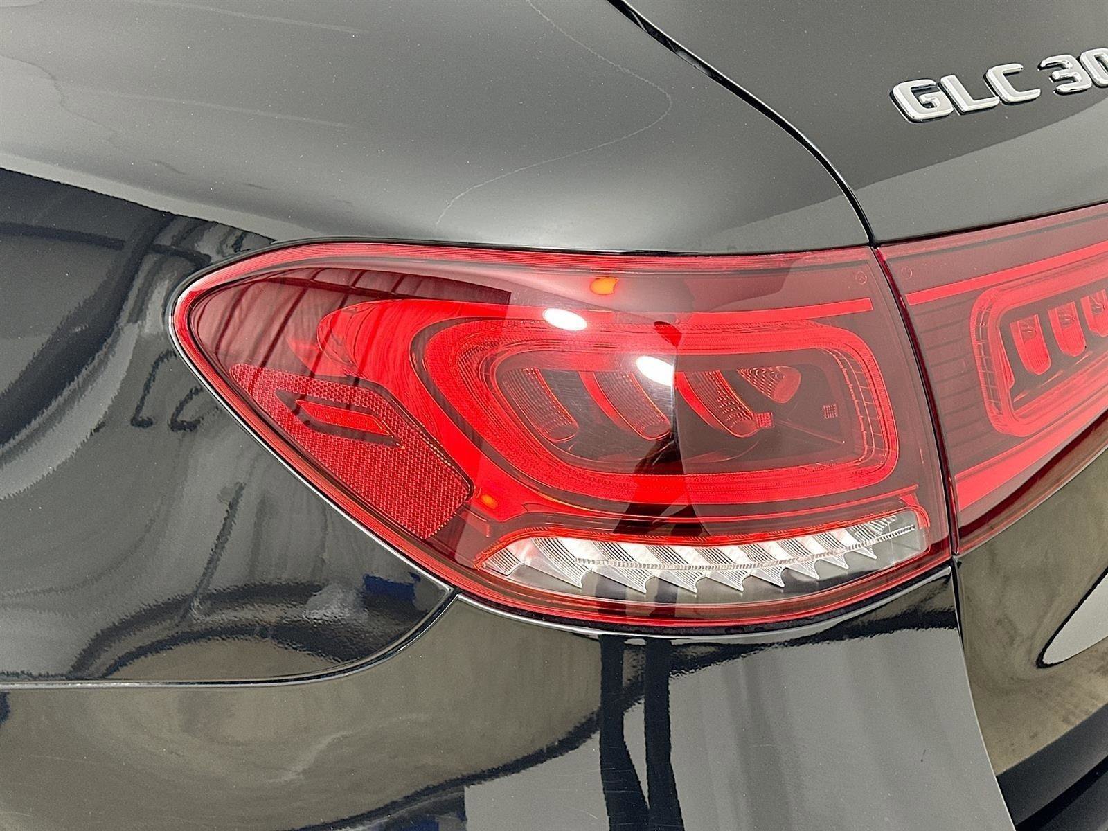 Certified 2022 Mercedes-Benz GLC 300 4MATIC image 40