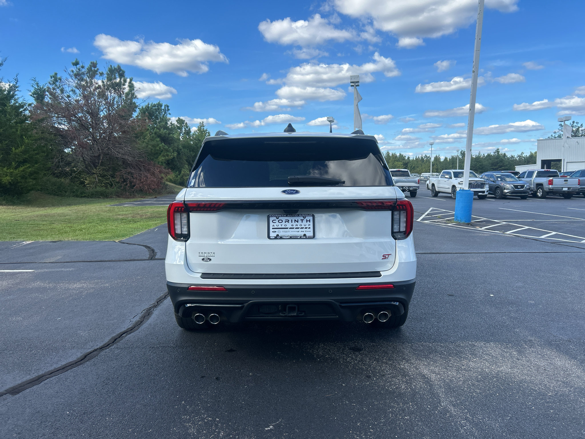 Used 2025 Ford Explorer ST RWD image 6