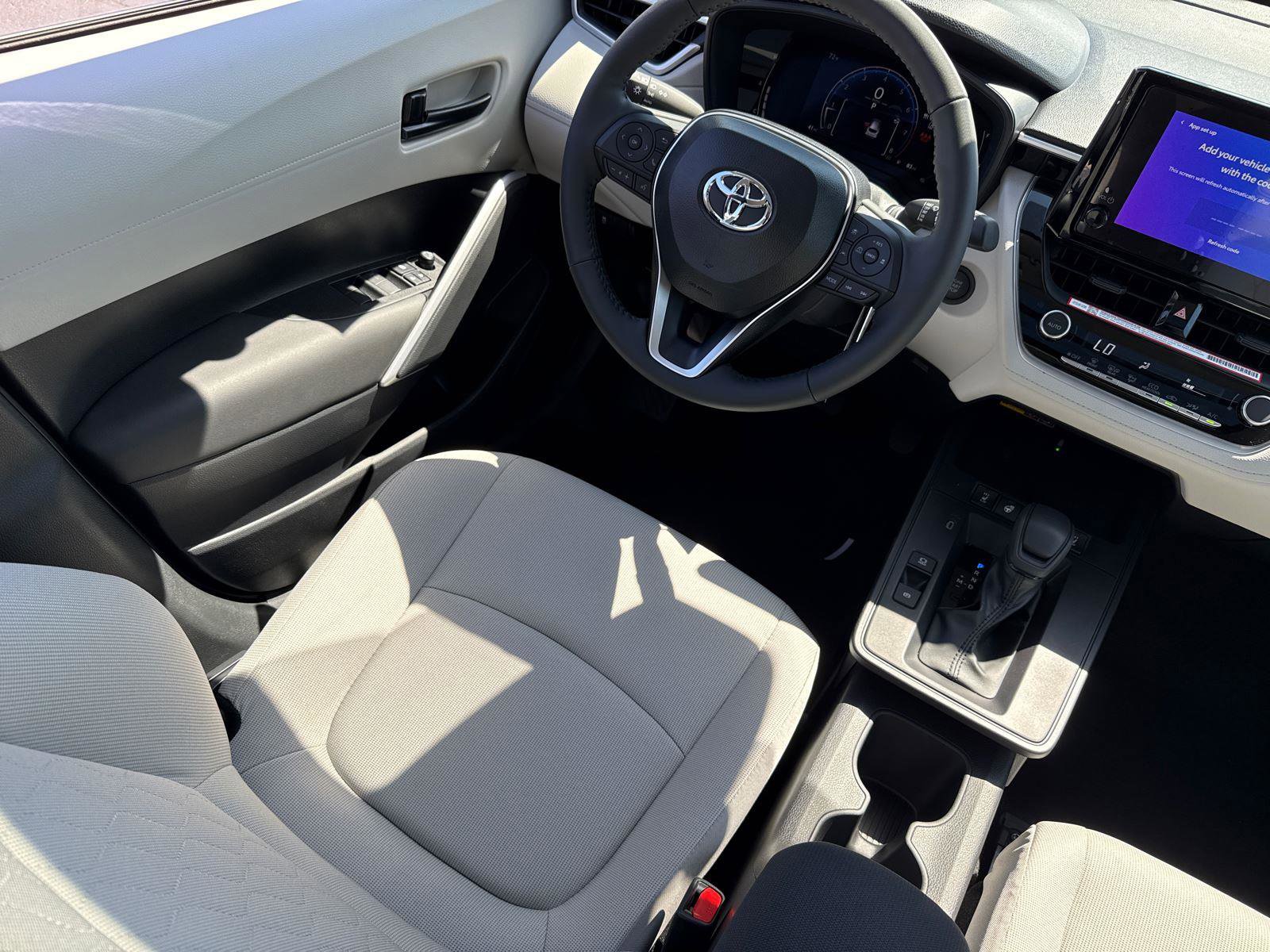 Used 2026 Toyota Corolla Cross LE w/ Moonroof Package AWD/4WD image 27