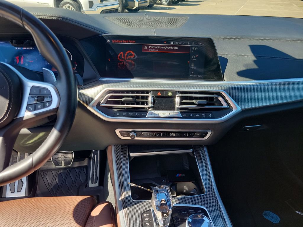 Used 2022 BMW X5 M50i w/ Executive Package image 21