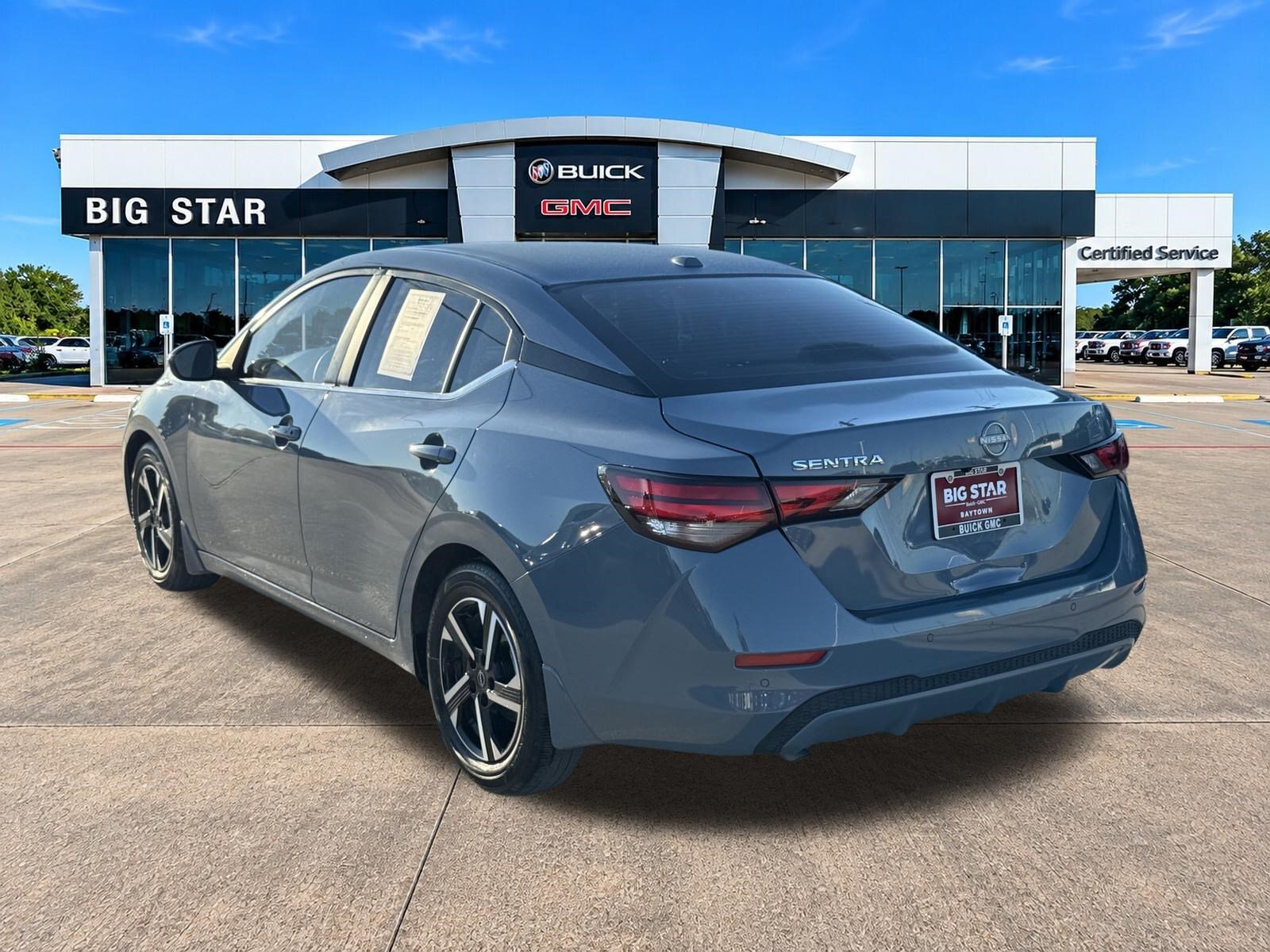 Used 2025 Nissan Sentra SV w/ Trunk Package FWD image 5