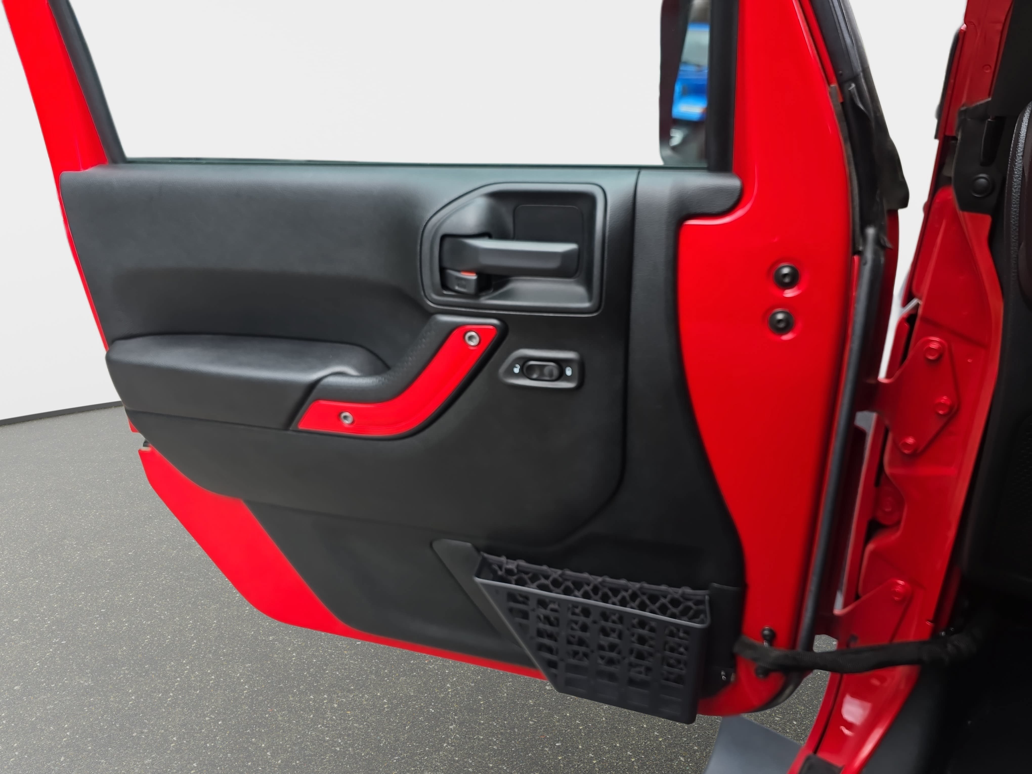 Used 2018 Jeep Wrangler Unlimited Sport S AWD/4WD image 20