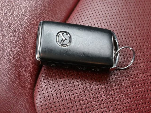 Certified 2023 MAZDA CX-5 Carbon Edition image 13