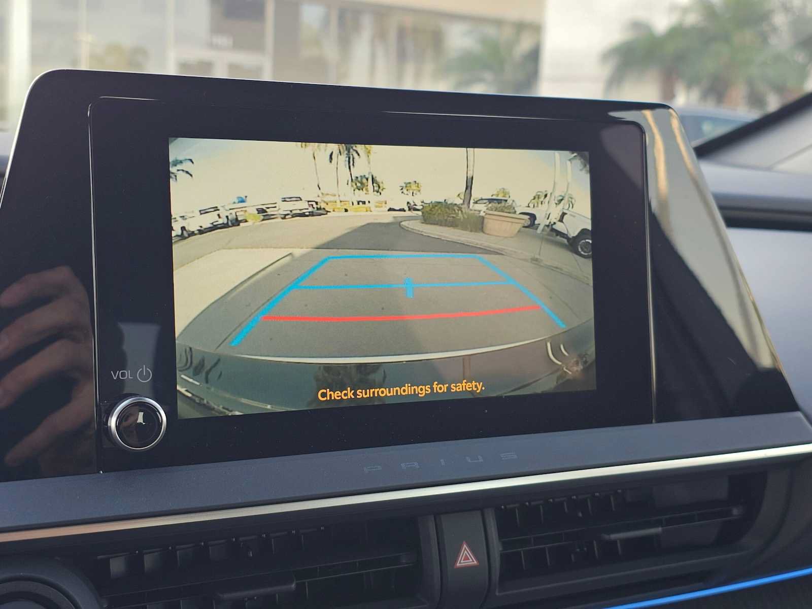 Certified 2026 Toyota Prius XLE FWD image 27