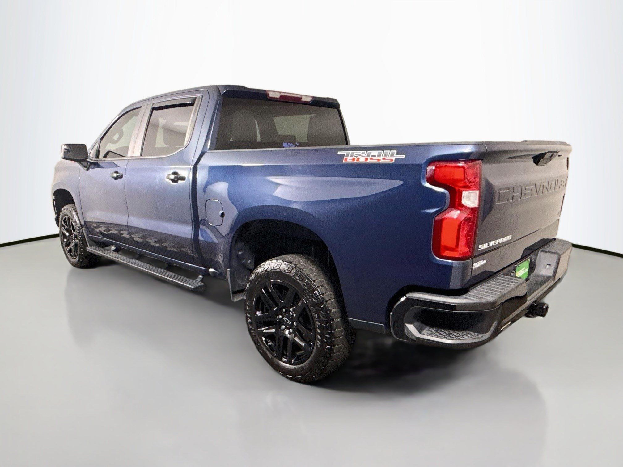 Used 2021 Chevrolet Silverado 1500 LT Trail Boss AWD/4WD image 7