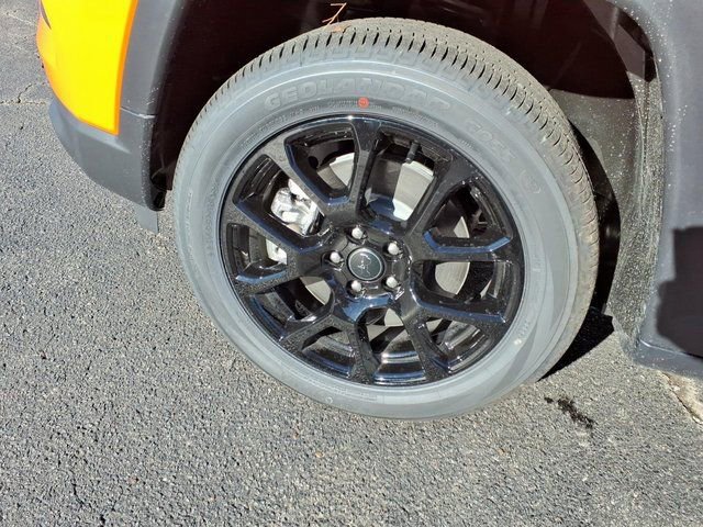 New 2026 Jeep Compass Latitude image 6