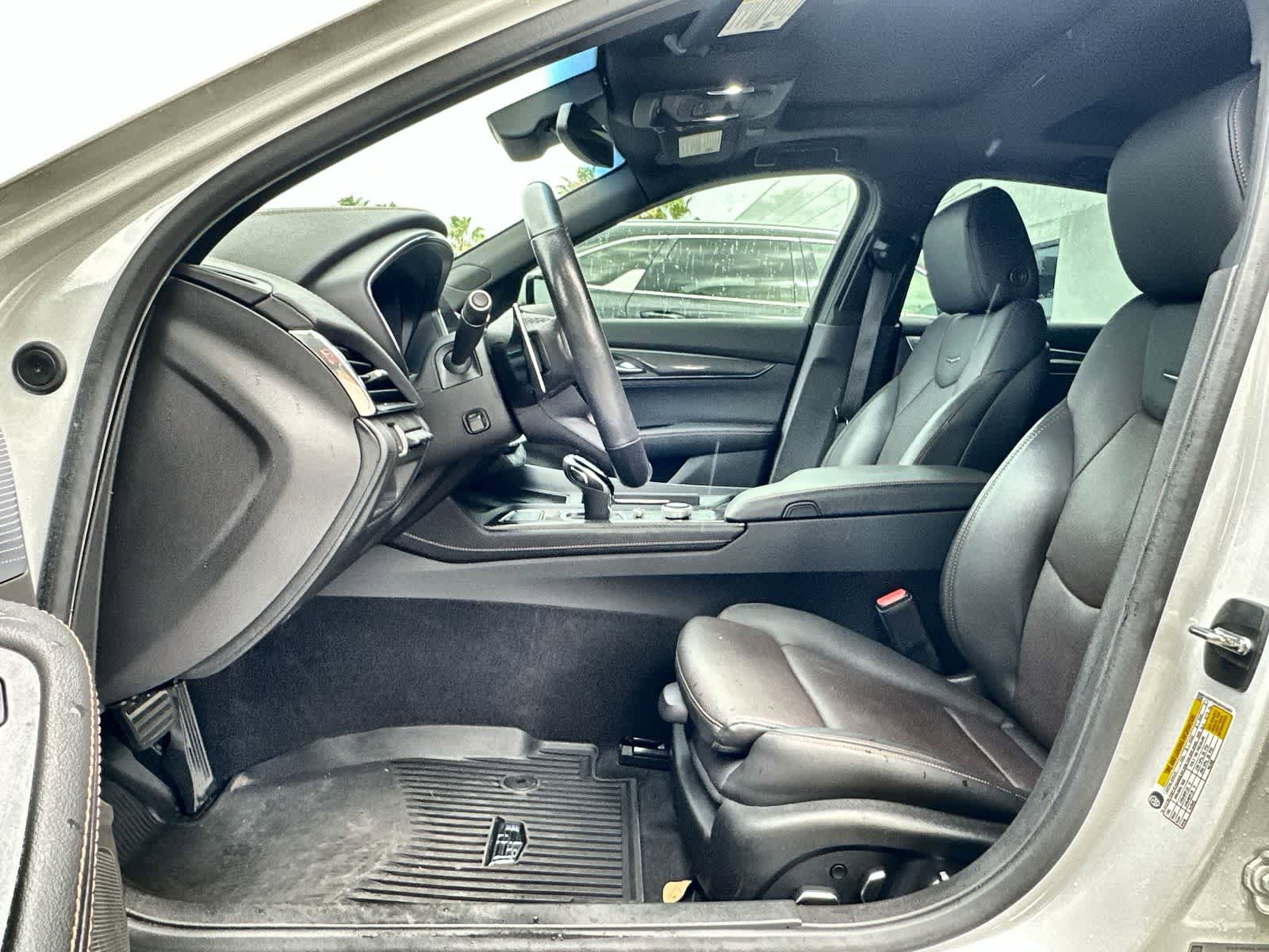 Used 2022 Cadillac CT5 Sport image 2