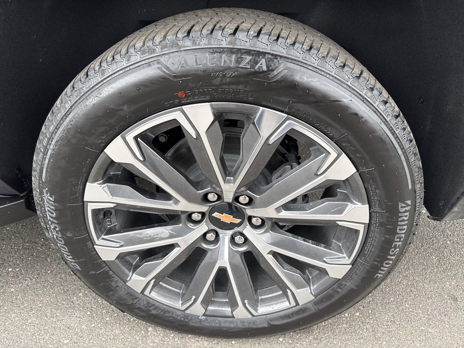 New 2025 Chevrolet Suburban High Country image 10