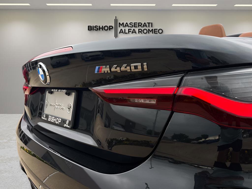 Used 2024 BMW 440i xDrive Convertible w/ Premium Package image 10