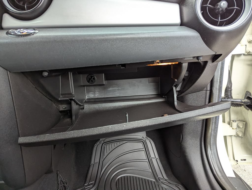 Used 2011 MINI Cooper Convertible FWD image 28