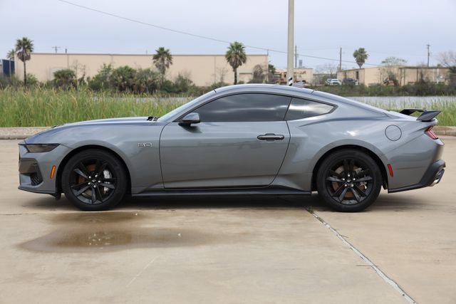 Used 2025 Ford Mustang GT image 5