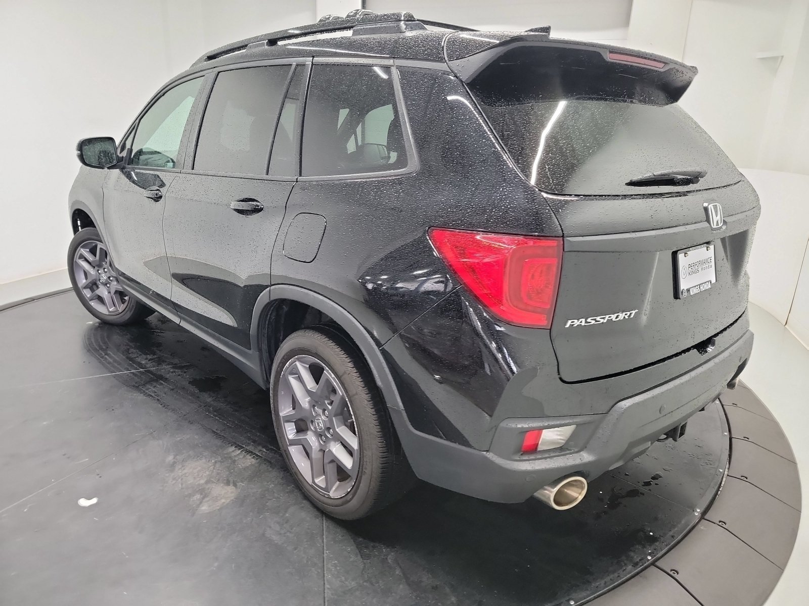Used 2023 Honda Passport EX-L image 6