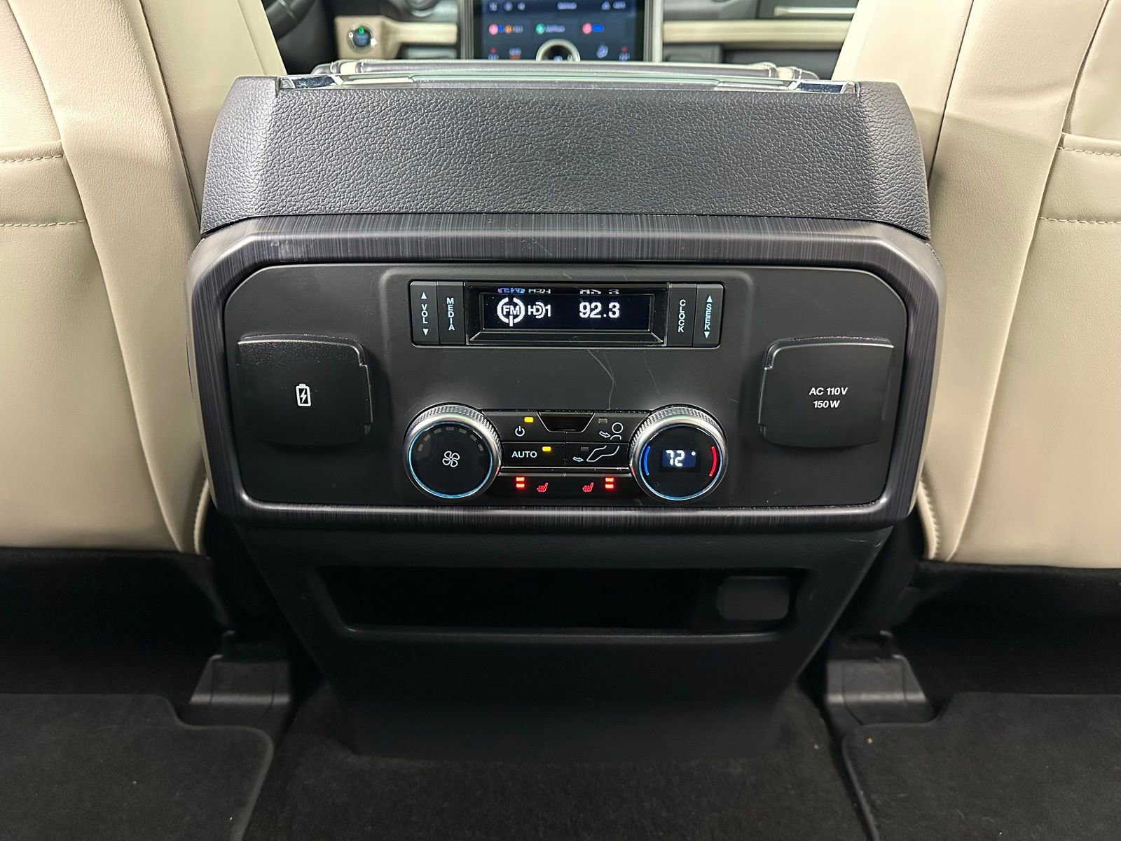 Used 2023 Ford Expedition Platinum image 39
