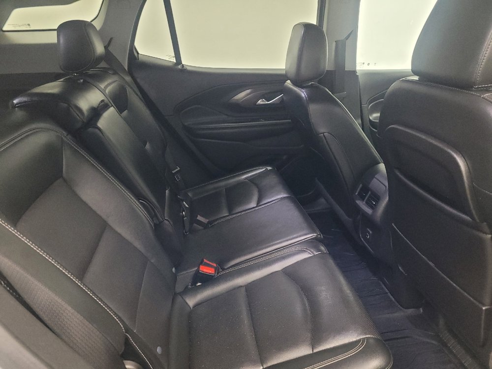 Used 2022 GMC Terrain SLT w/ Elevation Edition image 19
