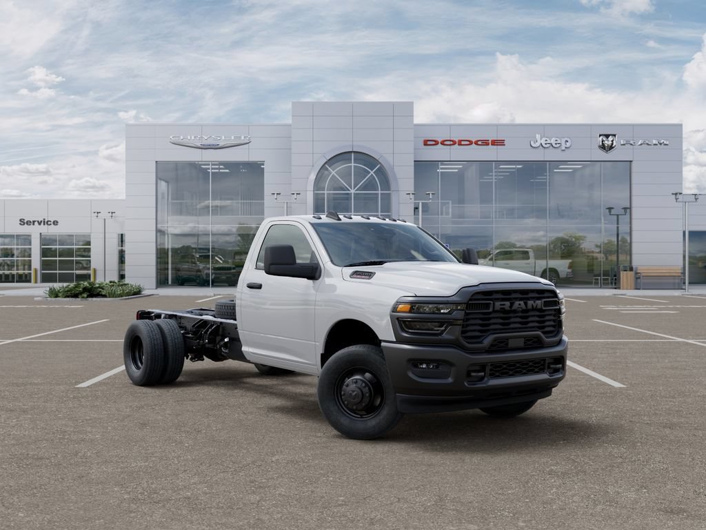New 2026 RAM 3500 Tradesman AWD/4WD image 5