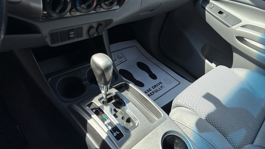 Used 2012 Toyota Tacoma 4x4 Access Cab V6 w/ TRD Sport Pkg image 26