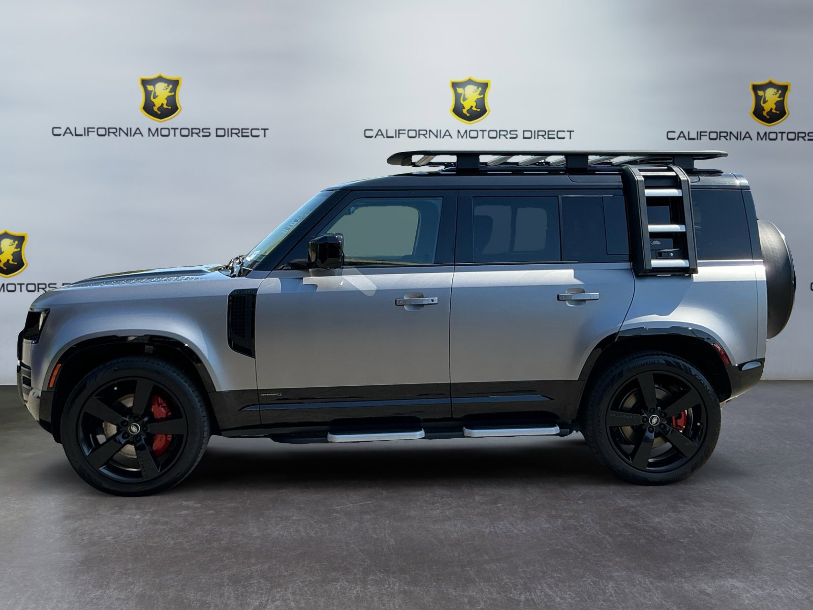 Used 2023 Land Rover Defender 110 X image 8