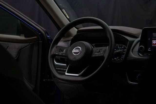 Used 2021 Nissan Rogue S image 14