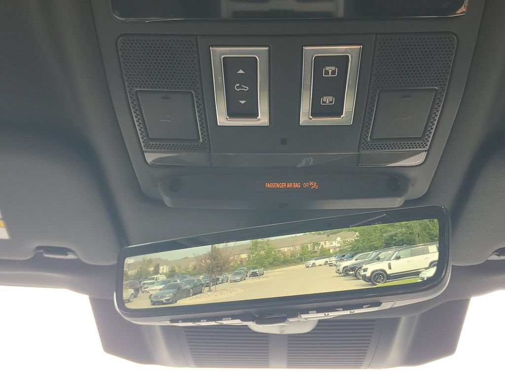 New 2026 Land Rover Defender 130 X-Dynamic SE AWD/4WD image 26