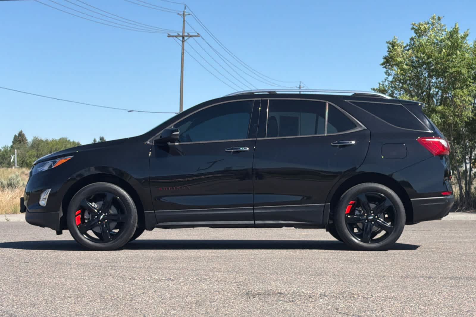 Used 2020 Chevrolet Equinox Premier w/ Premier Redline Edition AWD/4WD image 5