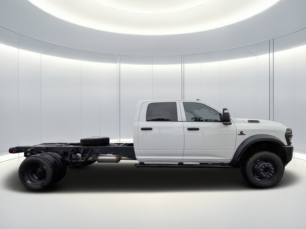 New 2026 RAM 4500 Tradesman AWD/4WD image 3